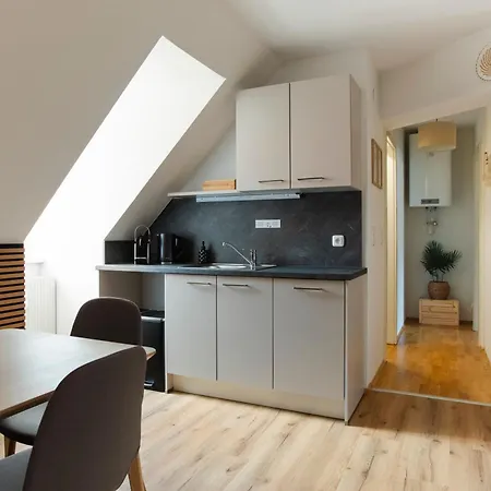 Appartement Quiet Courtyard Altstadt - 3br & Free Parking By Hero Homes *