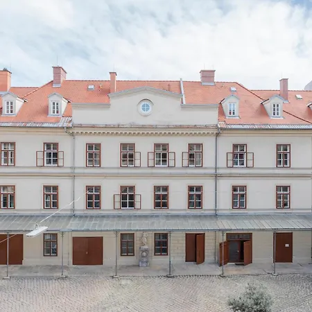 Appartement Quiet Courtyard Altstadt - 3br & Free Parking By Hero Homes *