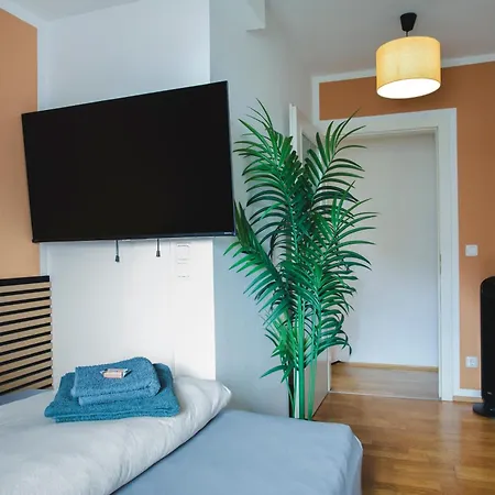 Quiet Courtyard Altstadt - 3br & Free Parking By Hero Homes Graz