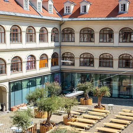 Appartement Quiet Courtyard Altstadt - 3br & Free Parking By Hero Homes Graz